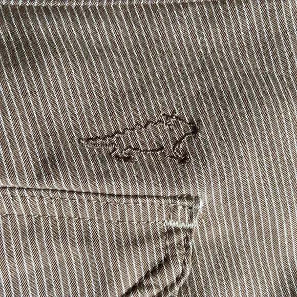 Horny  Toad Bermuda Shorts - Picture 6 of 7